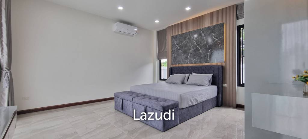3 Bed 4 Bath 165 SQ.M. Bangsaray Pool Villa