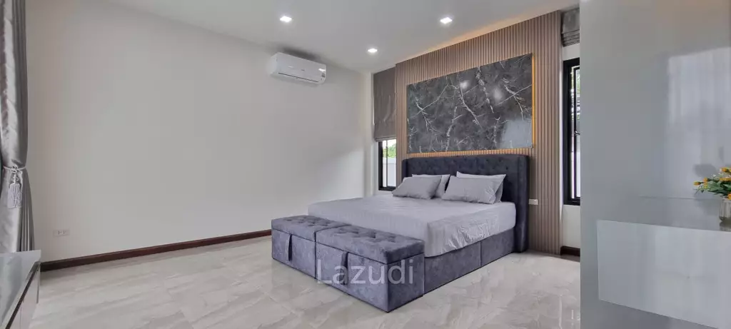3 Bed 4 Bath 165 SQ.M. Bangsaray Pool Villa