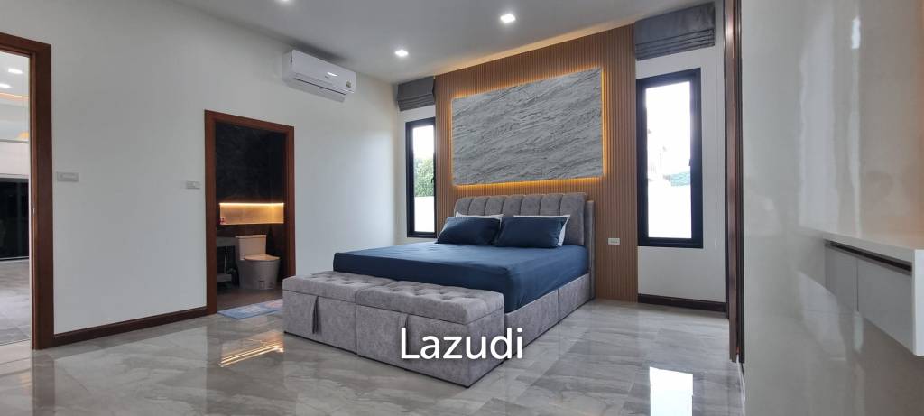 3 Bed 4 Bath 165 SQ.M. Bangsaray Pool Villa