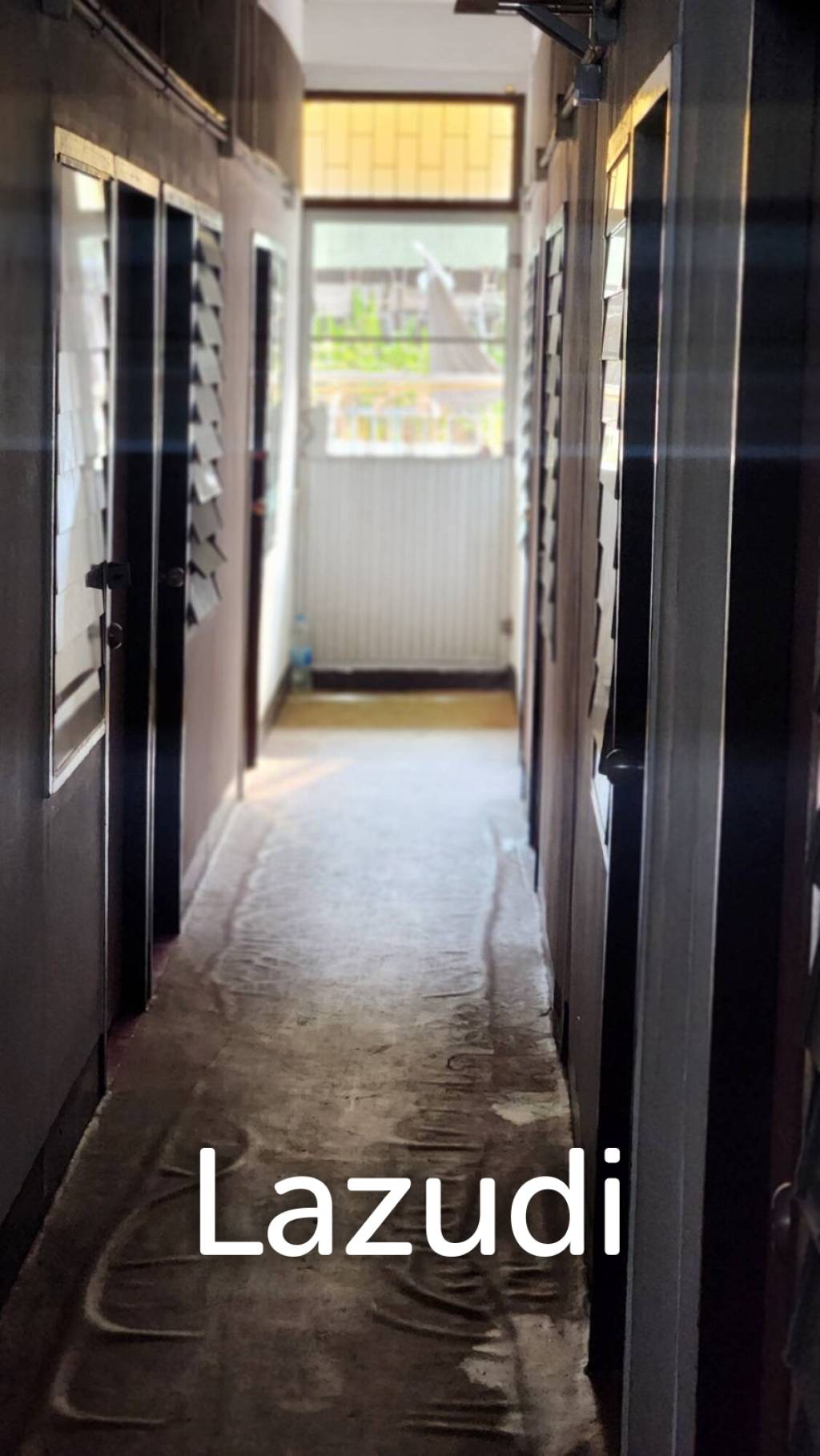 Multi-purpose Townhouse in Thung Wat Don Sathon