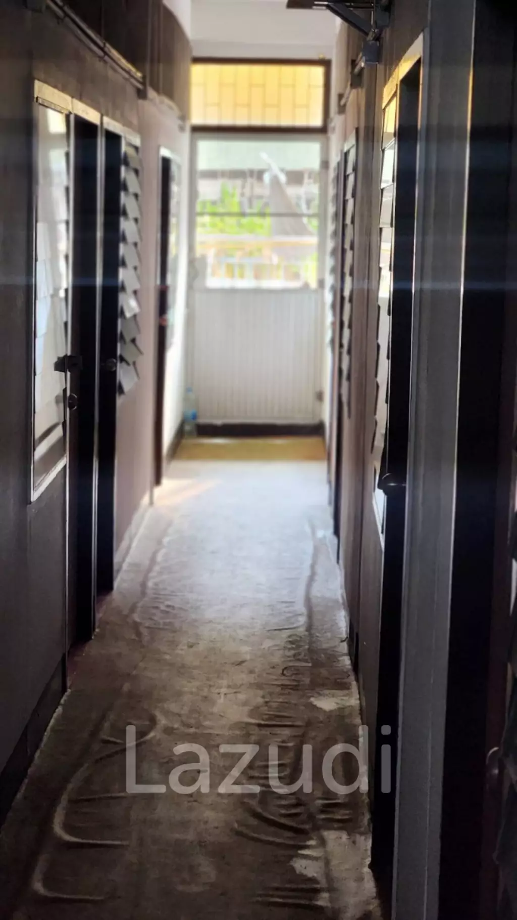 Multi-purpose Townhouse in Thung Wat Don Sathon