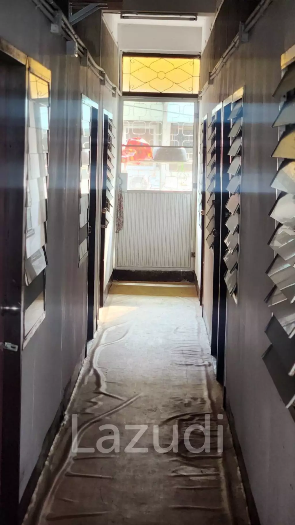 Multi-purpose Townhouse in Thung Wat Don Sathon