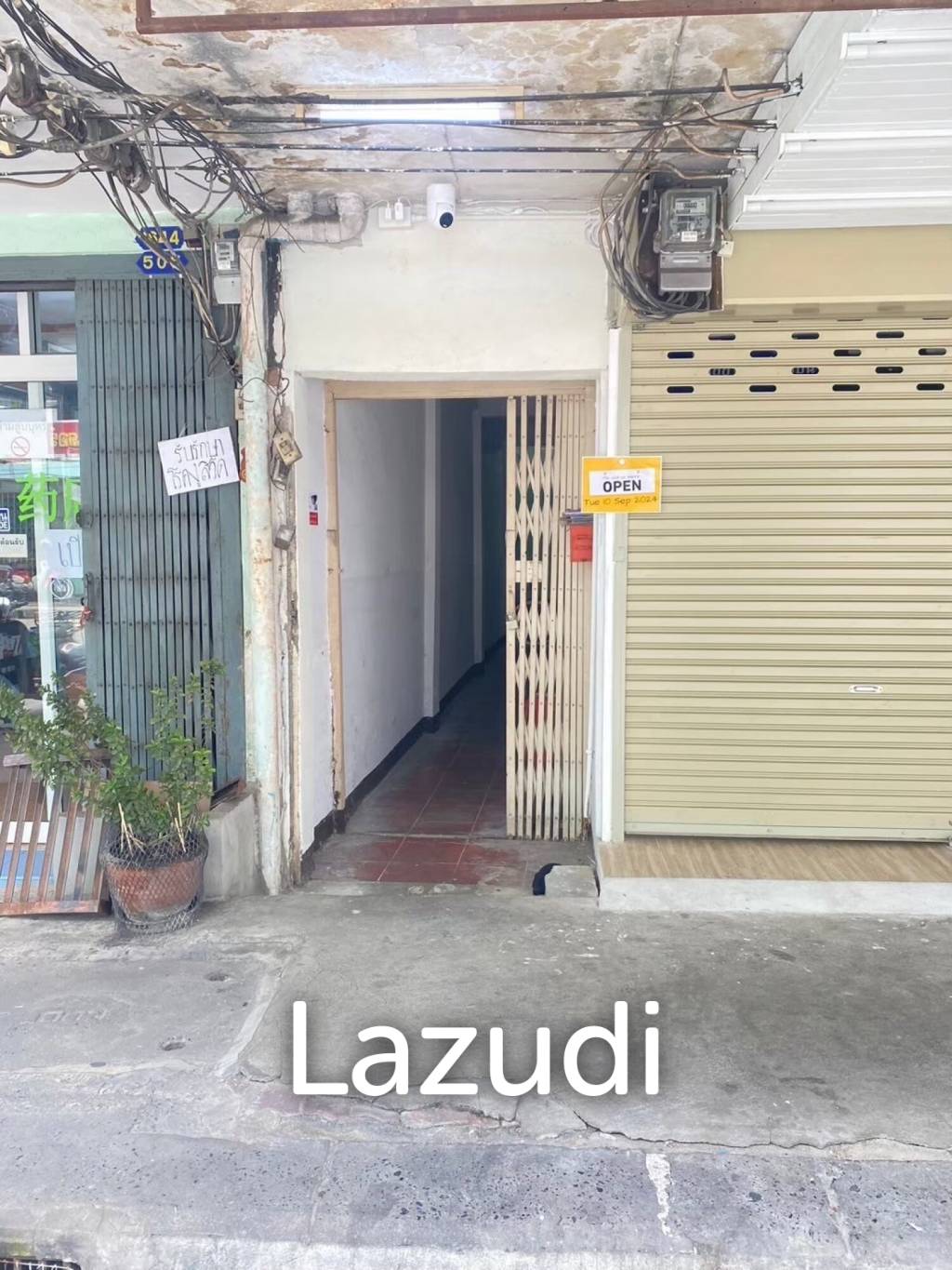 Multi-purpose Townhouse in Thung Wat Don Sathon