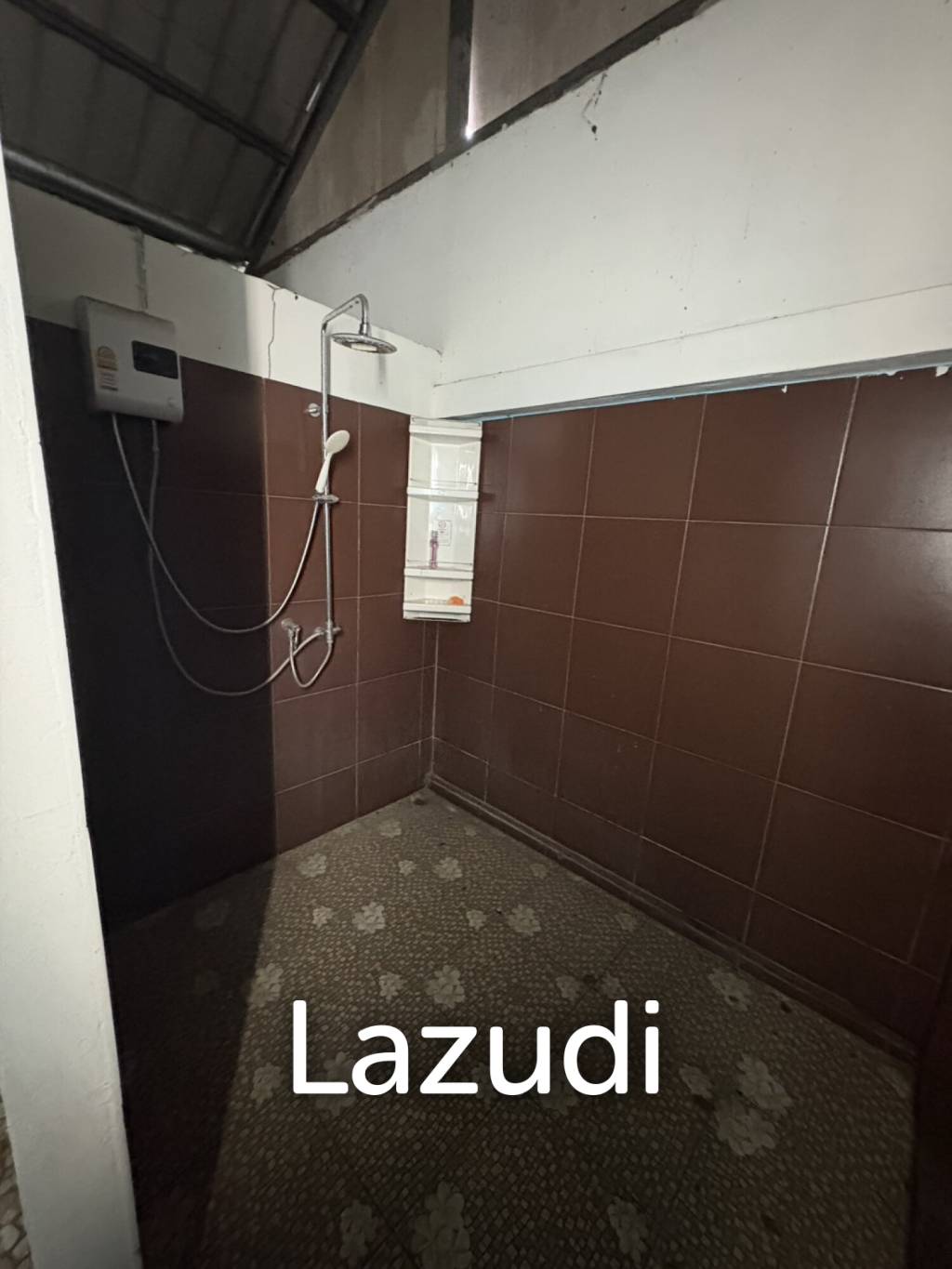 3 Bed 4 Bath 273 SQ.M. Building In Thepprasit