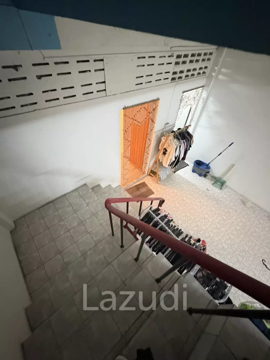 3 Bed 4 Bath 273 SQ.M. Building In Thepprasit