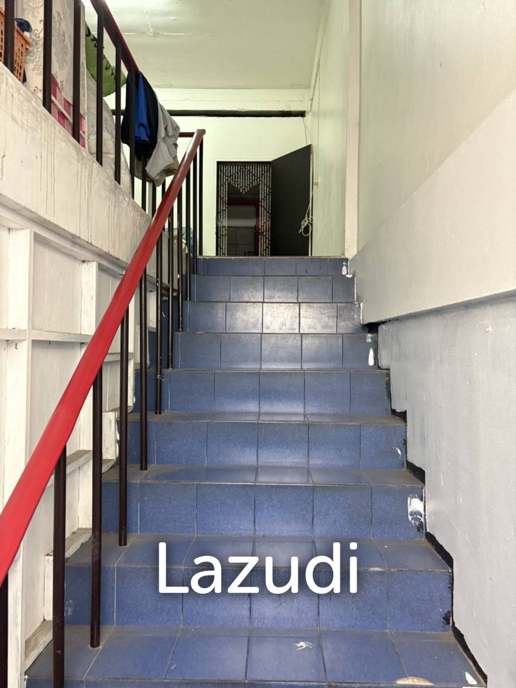 3 Bed 4 Bath 273 SQ.M. Building In Thepprasit