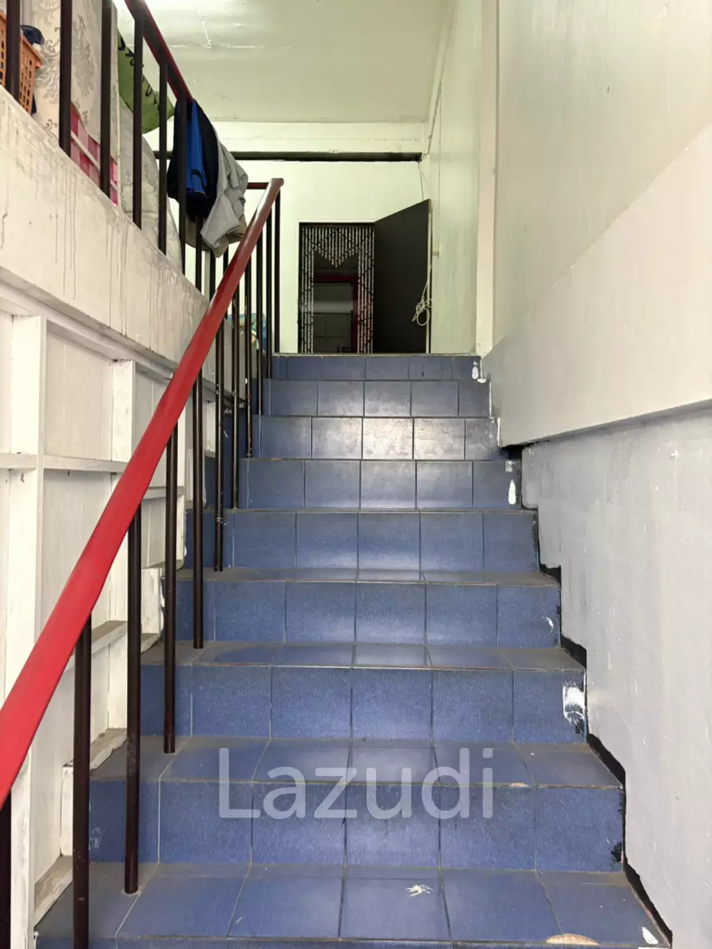 3 Bed 4 Bath 273 SQ.M. Building In Thepprasit
