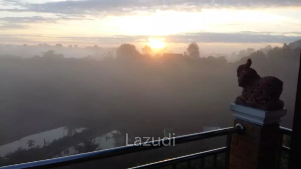 2 Bedrooms House on a Hillside with Mountain views.