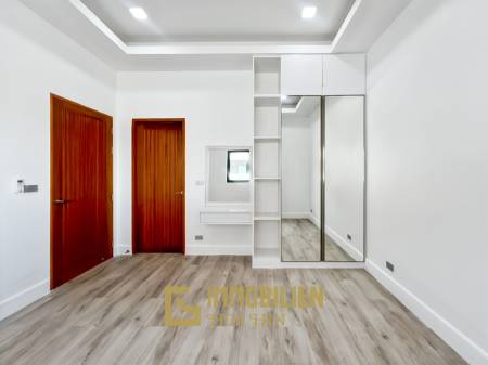 Bergblick / 800 qm Grundstück / 4 Schlafzimmer