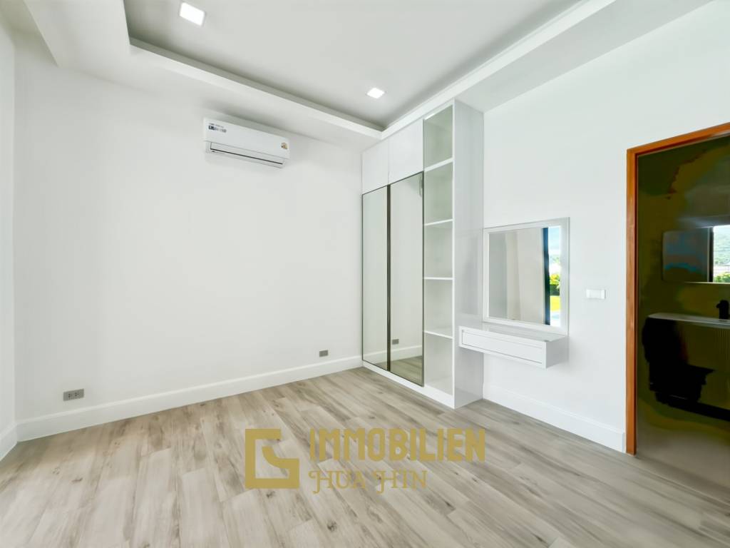 Bergblick / 800 qm Grundstück / 4 Schlafzimmer