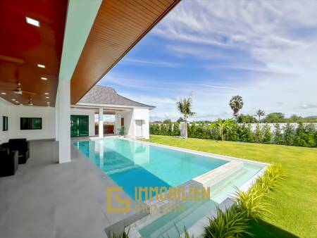 12 Meter Infinitypool / 4 Schlafzimmer / 800 qm Grundstück