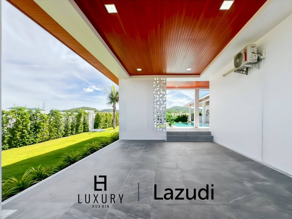 Piscine à débordement de 12 mètres / 4 chambres / terrain de 800 m²