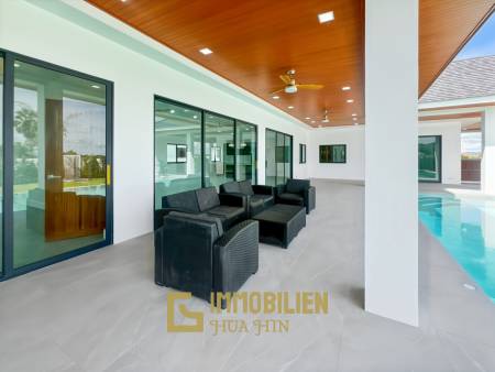 12 Meter Infinitypool / 4 Schlafzimmer / 800 qm Grundstück