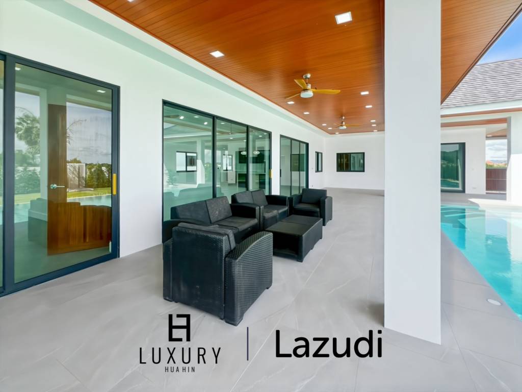 Piscine à débordement de 12 mètres / 4 chambres / terrain de 800 m²