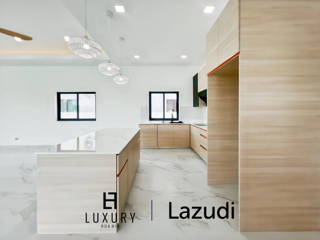 Piscine à débordement de 12 mètres / 4 chambres / terrain de 800 m²