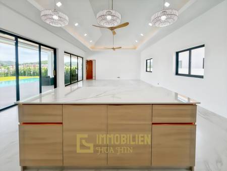 12 Meter Infinitypool / 4 Schlafzimmer / 800 qm Grundstück