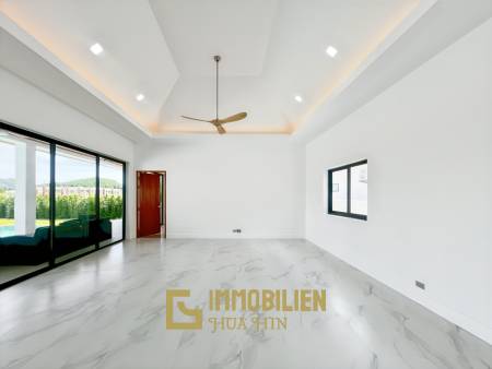 12 Meter Infinitypool / 4 Schlafzimmer / 800 qm Grundstück