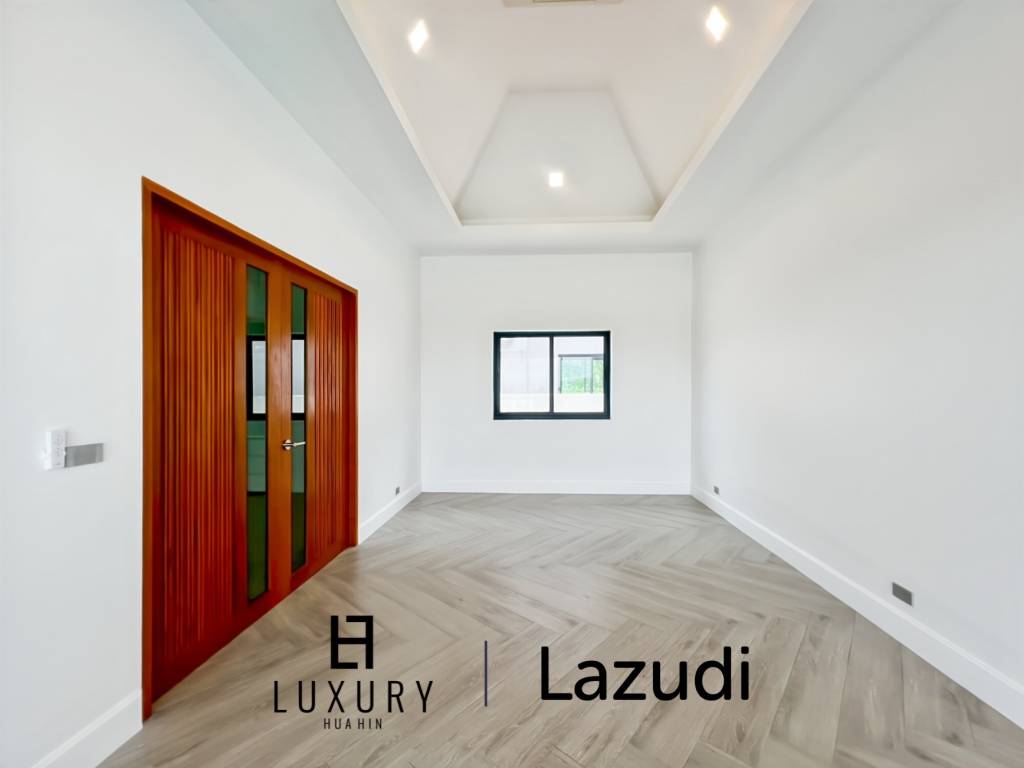 Piscine à débordement de 12 mètres / 4 chambres / terrain de 800 m²