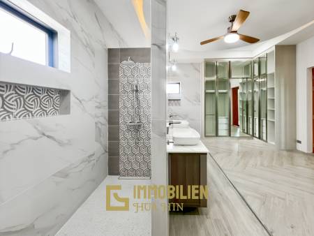 12 Meter Infinitypool / 4 Schlafzimmer / 800 qm Grundstück