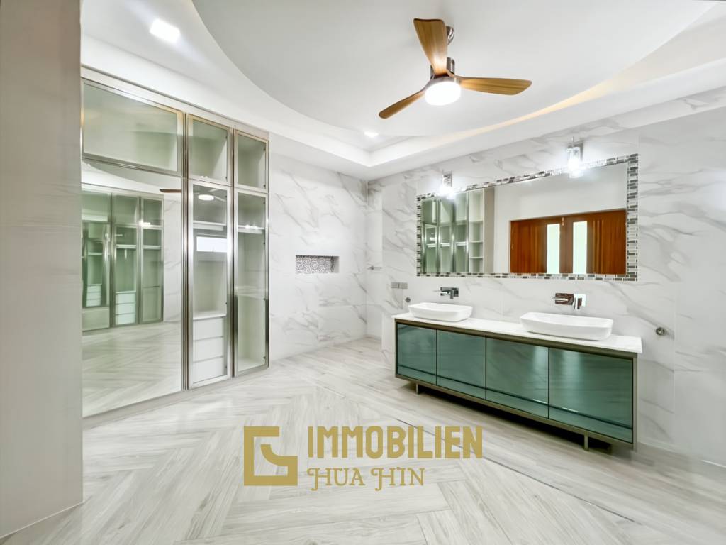 12 Meter Infinitypool / 4 Schlafzimmer / 800 qm Grundstück