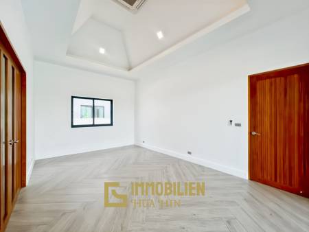 12 Meter Infinitypool / 4 Schlafzimmer / 800 qm Grundstück