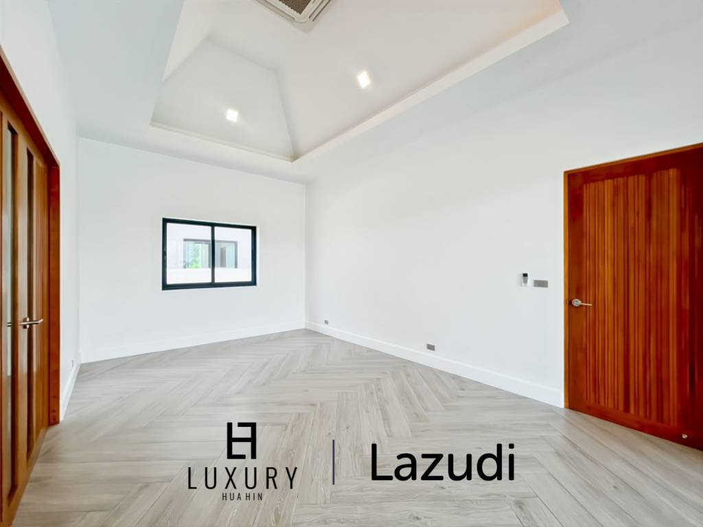 Piscine à débordement de 12 mètres / 4 chambres / terrain de 800 m²