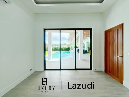 Piscine à débordement de 12 mètres / 4 chambres / terrain de 800 m²