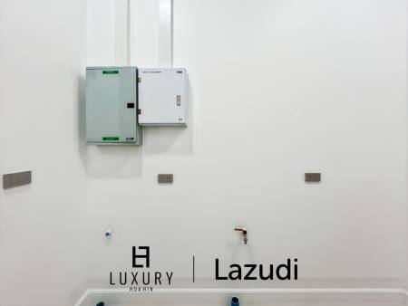 Piscine à débordement de 12 mètres / 4 chambres / terrain de 800 m²