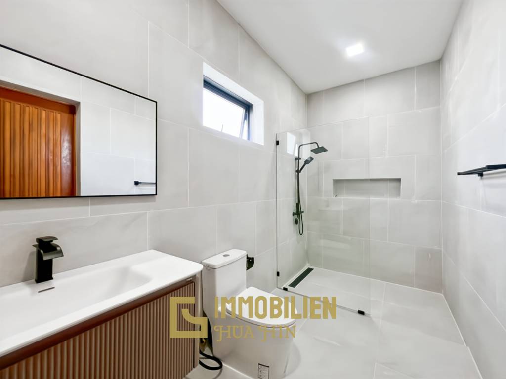 12 Meter Infinitypool / 4 Schlafzimmer / 800 qm Grundstück