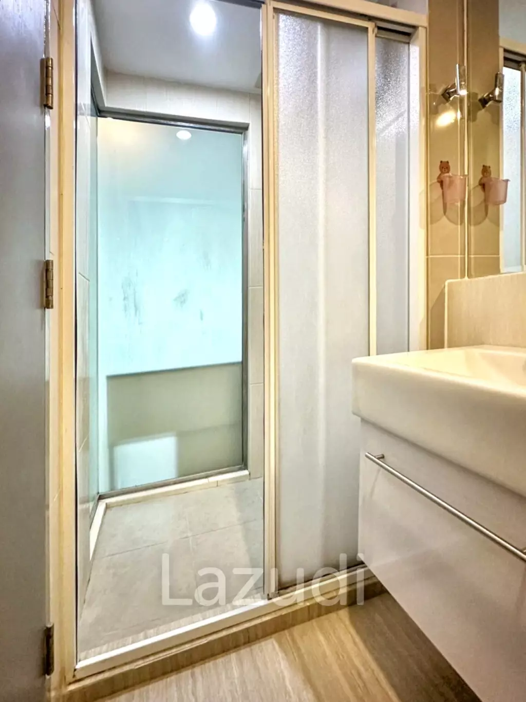 2 Bed 2 Bath 62 SQ.M Life Ratchadapisek