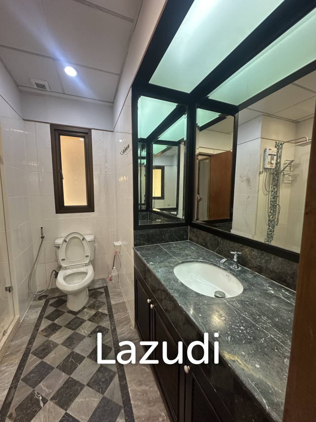 1 Bedroom 1 bathroom Condo 65 sqm. at Baan Chaopraya