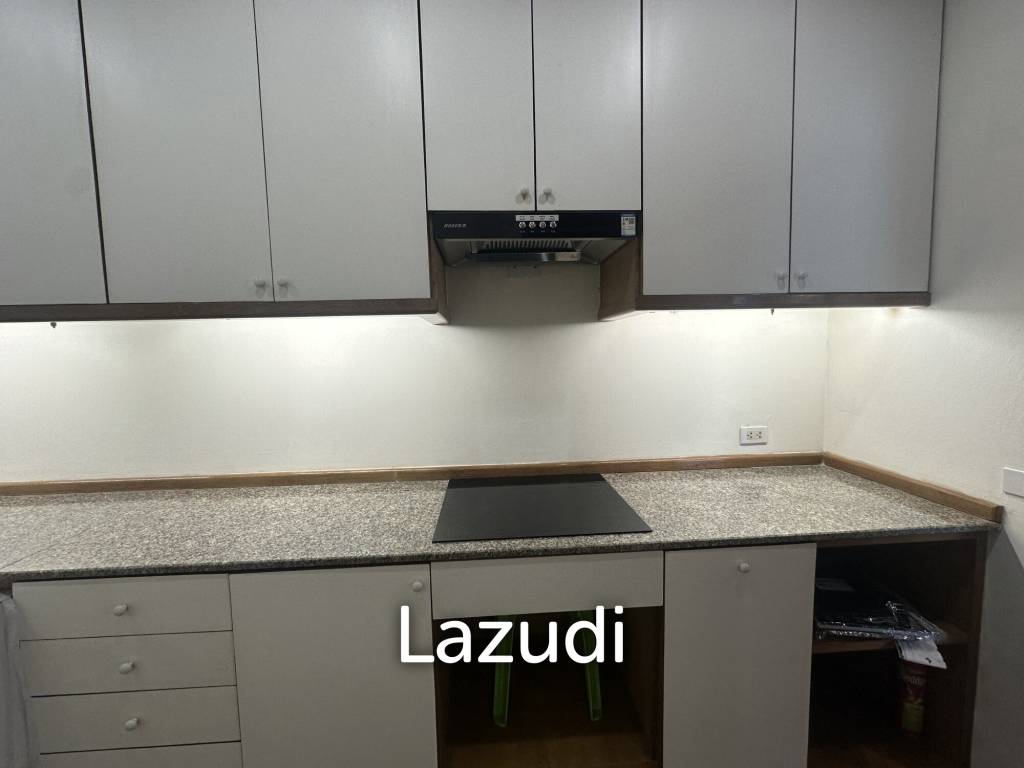 1 Bedroom 1 bathroom Condo 65 sqm. at Baan Chaopraya