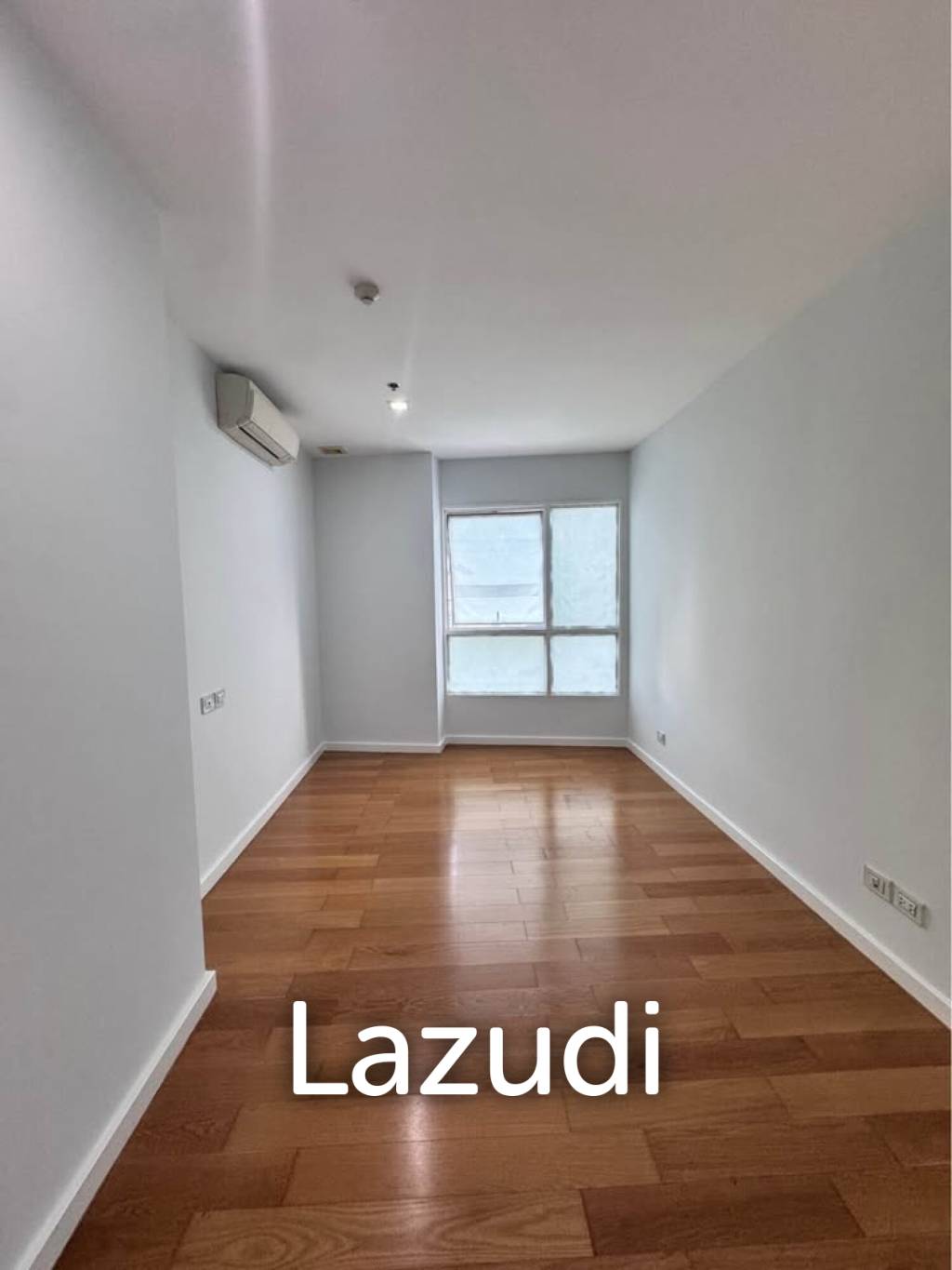 1 Bed 1 Bath 42 SQ.M Condolette Ize Ratchathewi