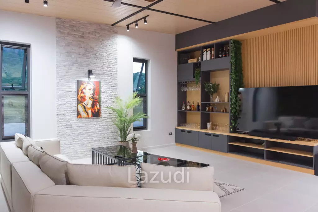 Modern Luxury  3 Bed Pool Villa in 1 Rai land