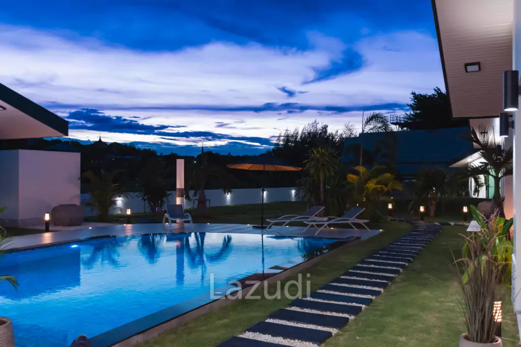 Modern Luxury  3 Bed Pool Villa in 1 Rai land