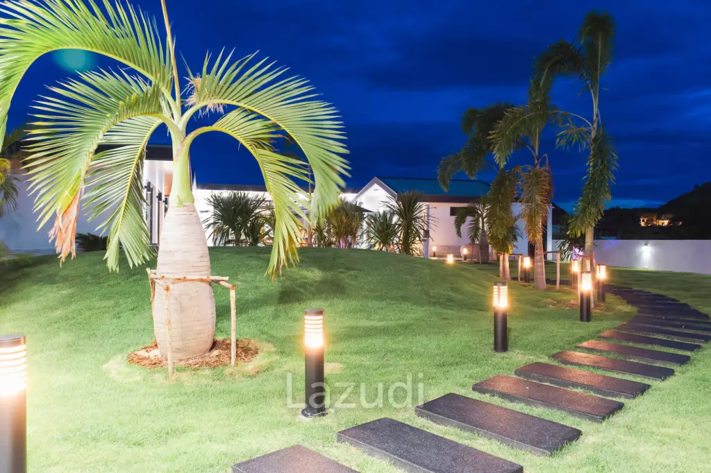 Modern Luxury  3 Bed Pool Villa in 1 Rai land