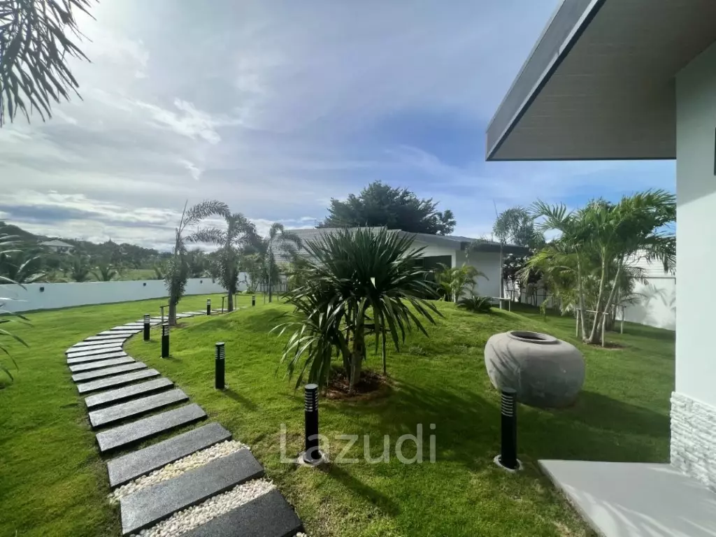 Modern Luxury  3 Bed Pool Villa in 1 Rai land