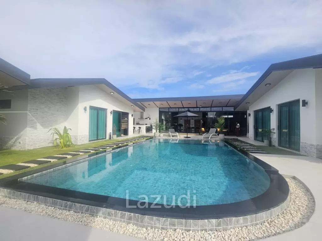 Modern Luxury  3 Bed Pool Villa in 1 Rai land
