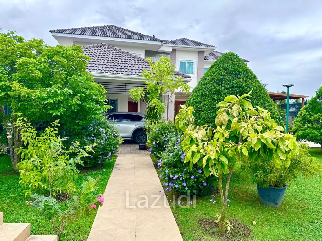580 sqm modern villa with vast gardens in Hua Hin