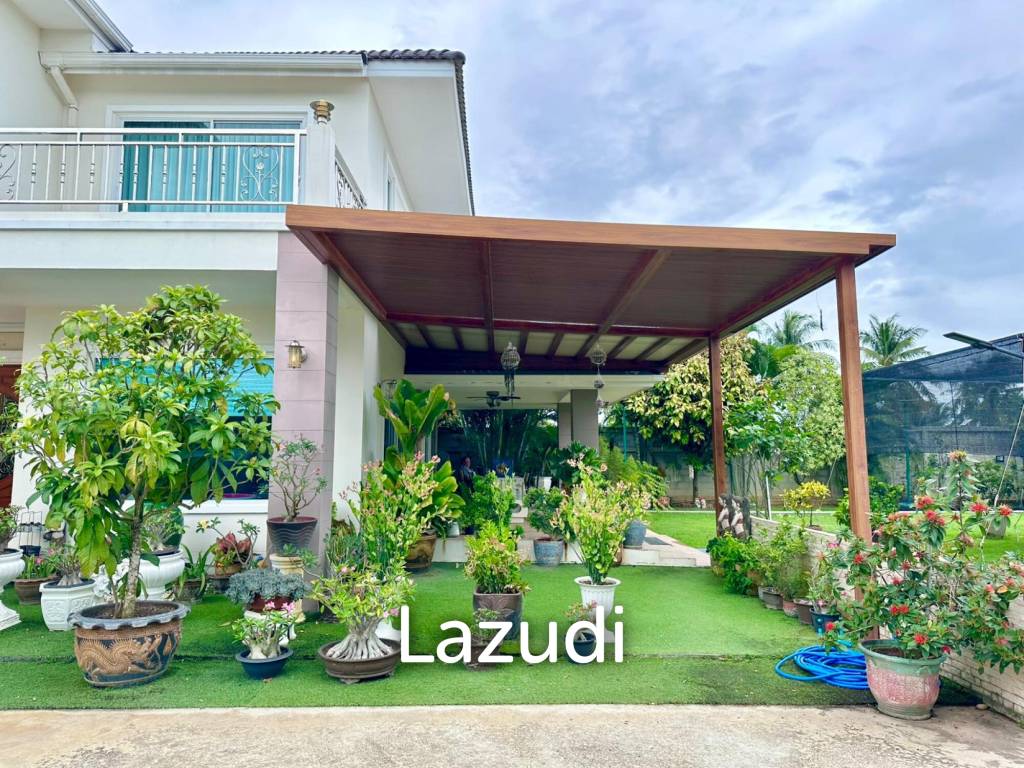 580 sqm modern villa with vast gardens in Hua Hin