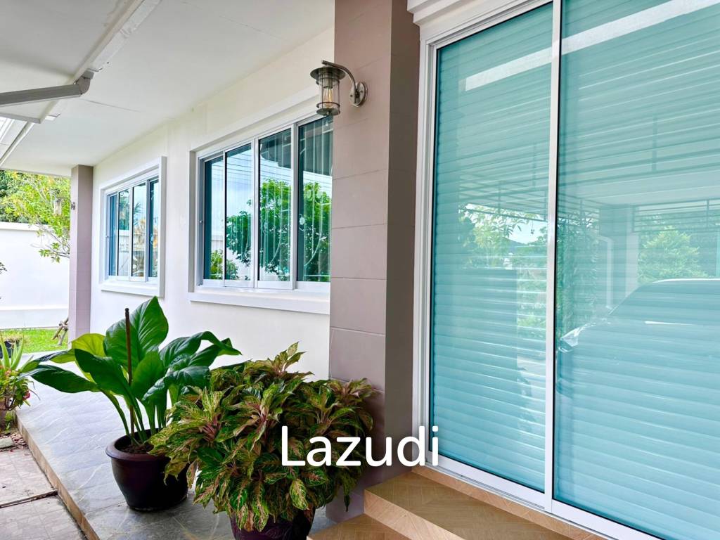 580 sqm modern villa with vast gardens in Hua Hin