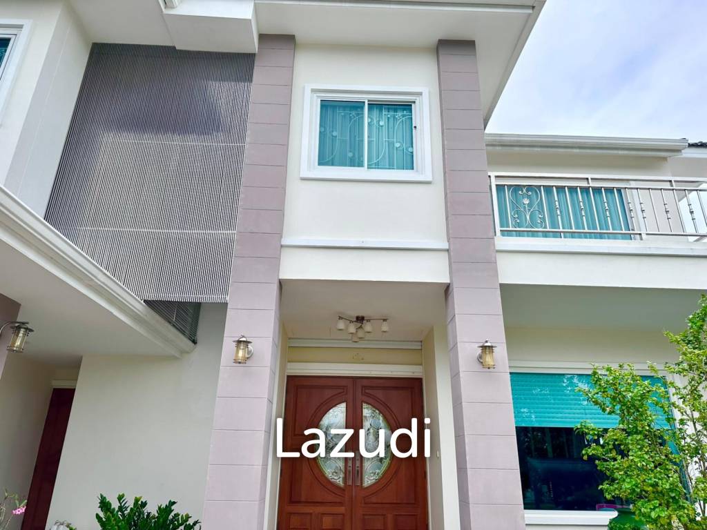 580 sqm modern villa with vast gardens in Hua Hin