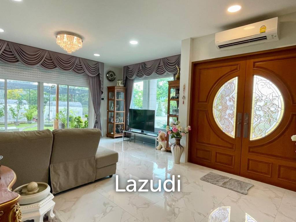 580 sqm modern villa with vast gardens in Hua Hin
