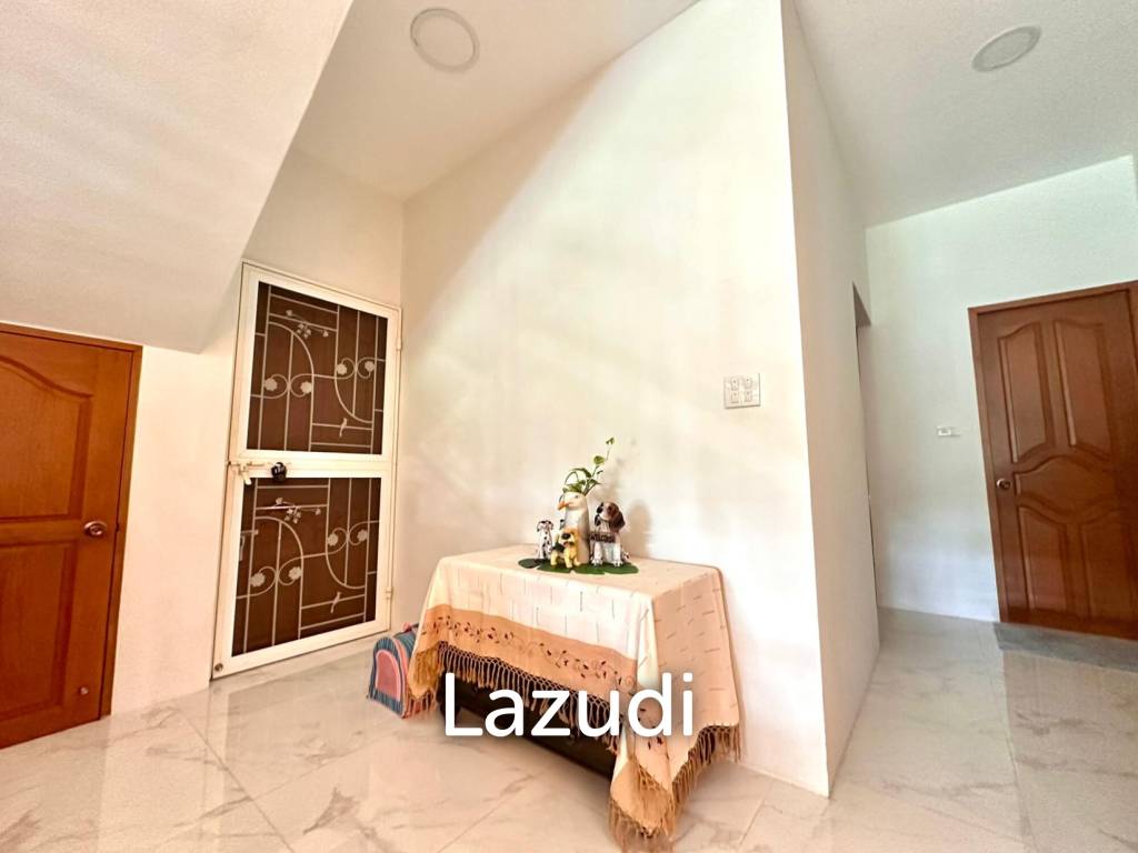 580 sqm modern villa with vast gardens in Hua Hin