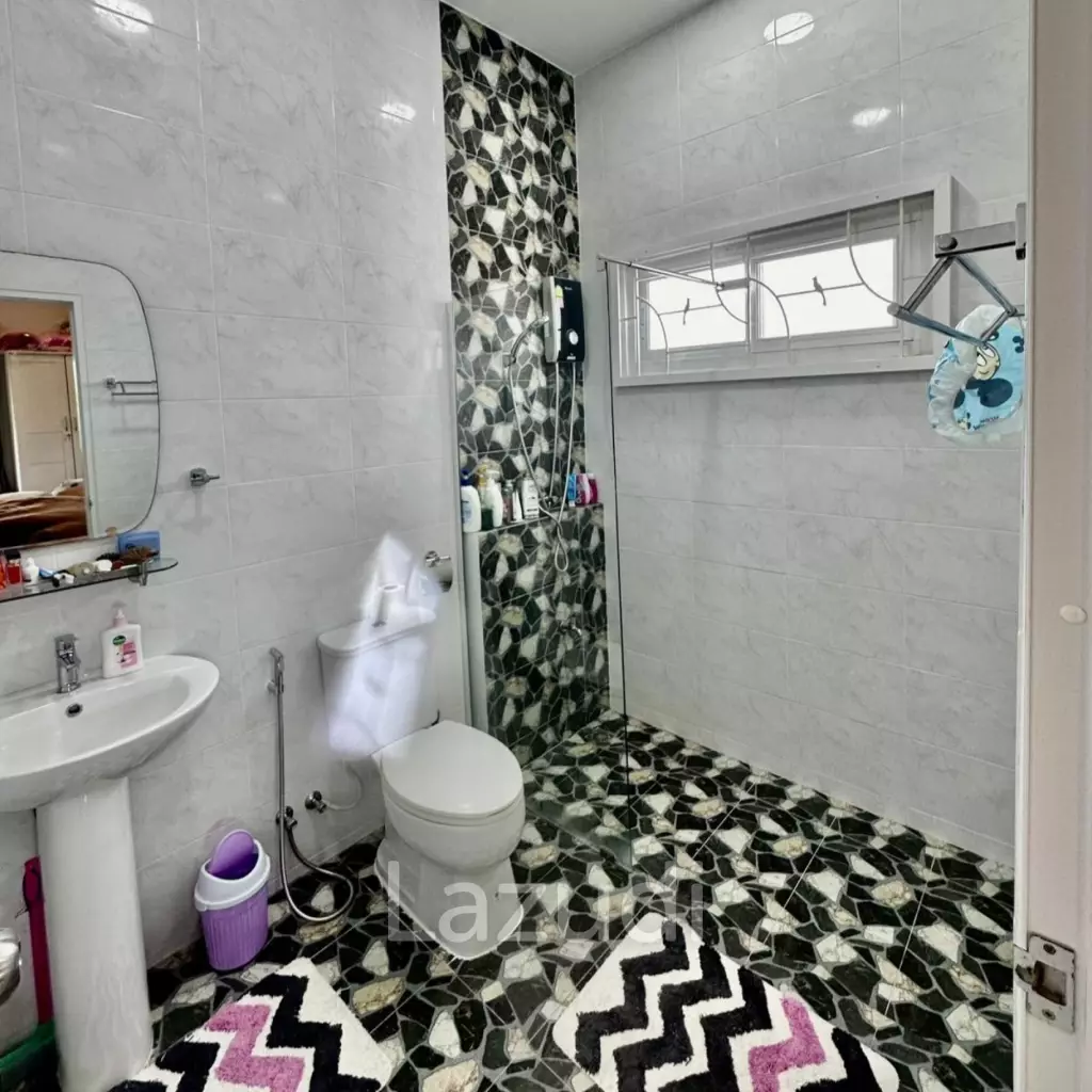 580 sqm modern villa with vast gardens in Hua Hin