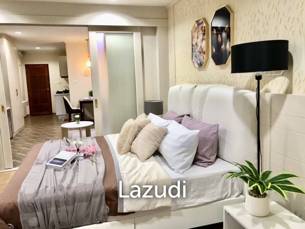 Spacious 1-Bedroom Condo in Baan Klang Hua Hin