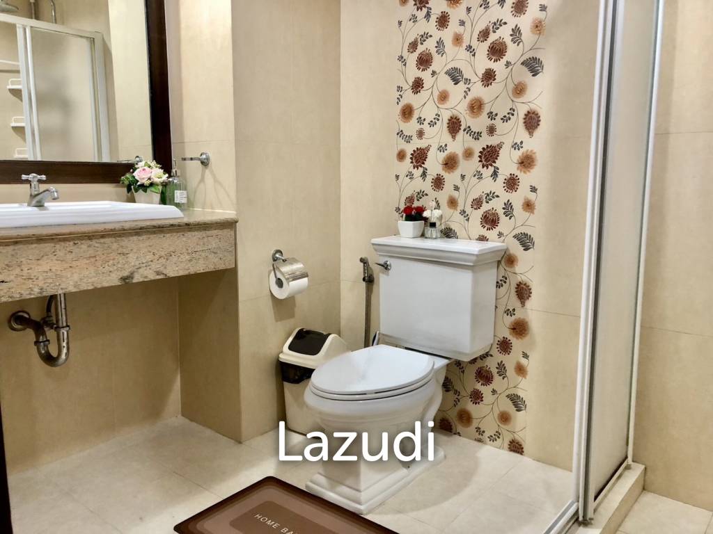 Spacious 1-Bedroom Condo in Baan Klang Hua Hin