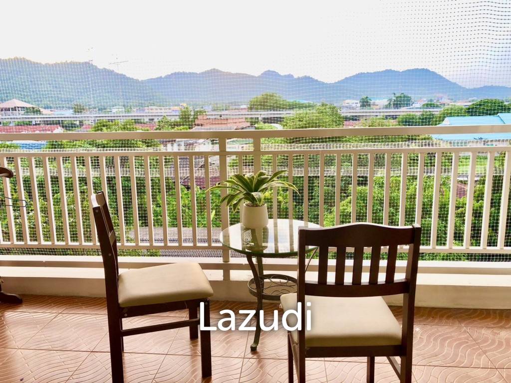 Spacious 1-Bedroom Condo in Baan Klang Hua Hin