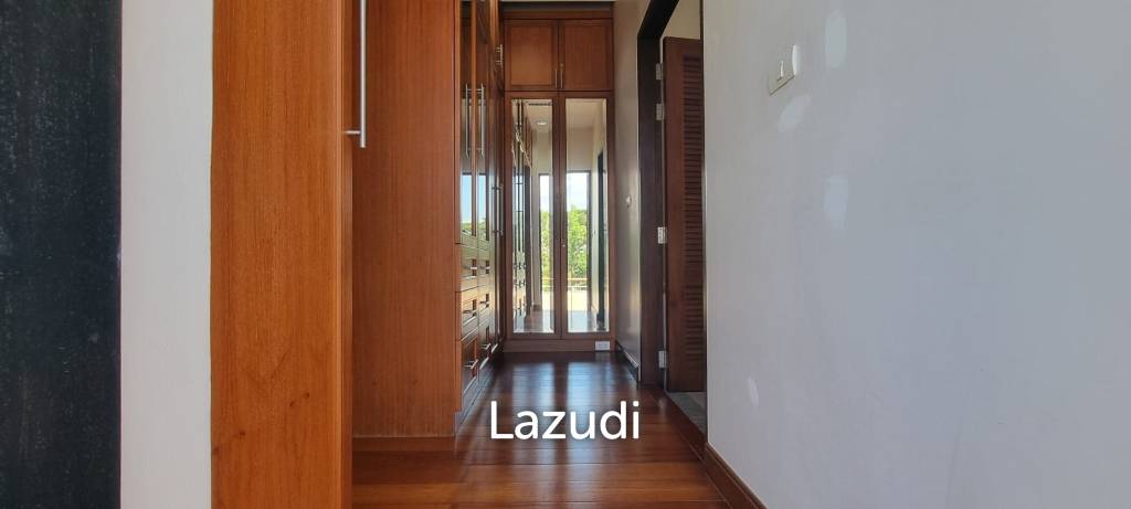 3 Bedroom 4 Bathroom 550 SQ.M. Baan Talay