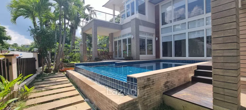 3 Bedroom 4 Bathroom 550 SQ.M. Baan Talay